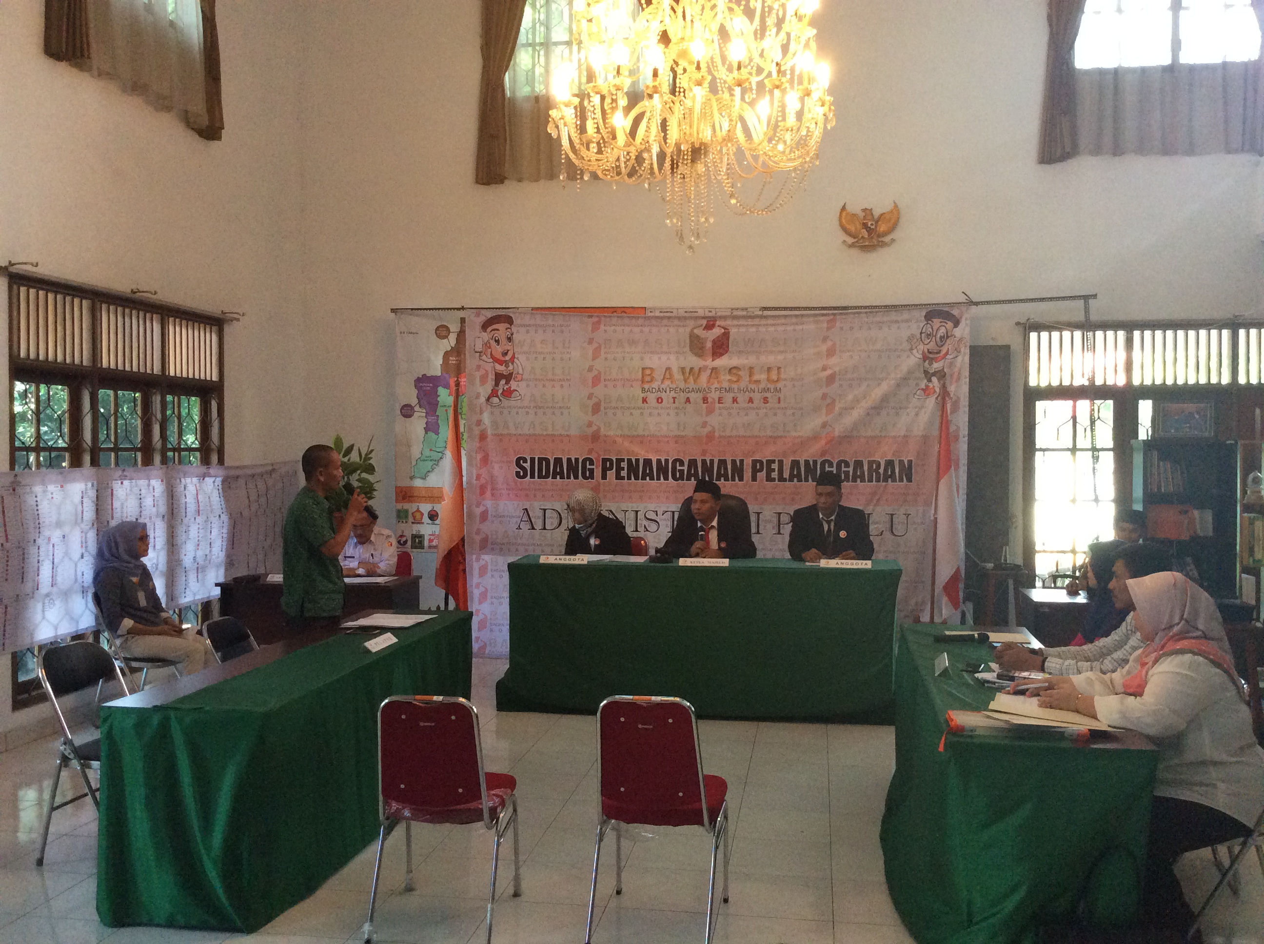 Sidang pelanggaran administratif Pemilu dengan terlapor KPU Kota Bekasi