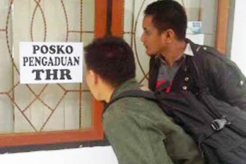 Ilustrasi, posko pengaduan THR Dinas Tenaga Kerja Kota Bekasi
