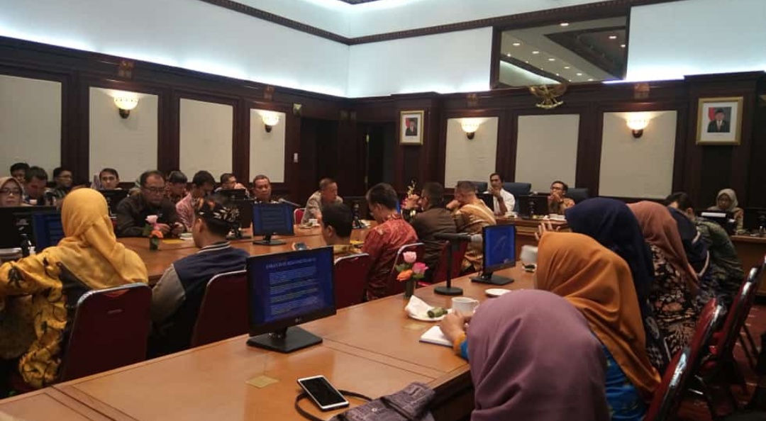Humas Pemkot ikuti monitoring dan evaluasi penerapan UU KIP