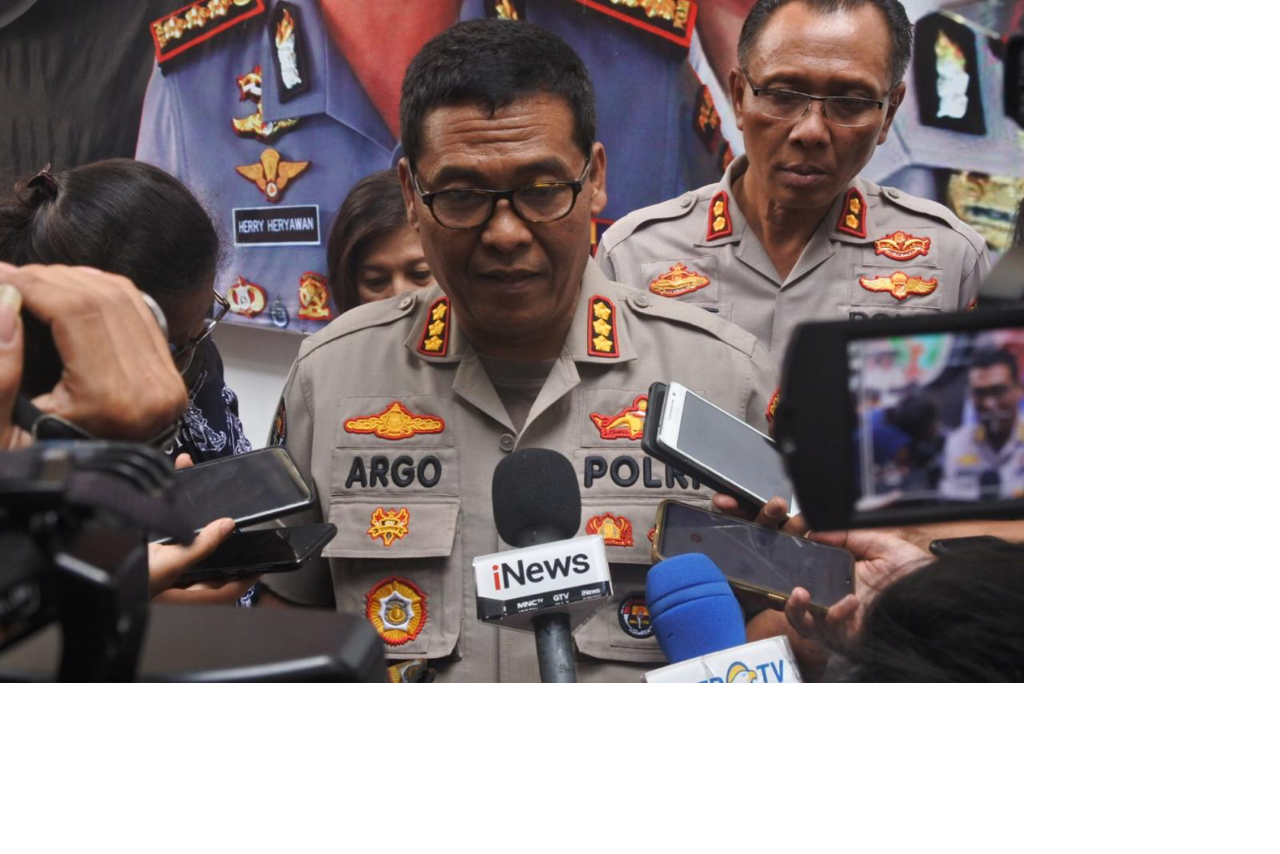 Kombes Pol Argo Yuwono memberikan keterangan pers terkait peredaran ganja “gorilla”