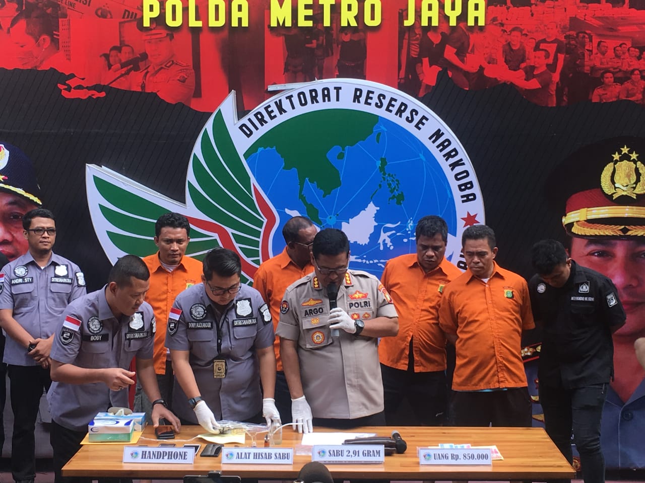 Pers Conference pengungkapan narkotika jenis sabu di Bekasi