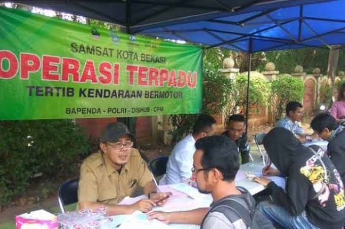 Operasi terpadu yang menyasar penunggak pajak kendaraan di Kota Bekasi