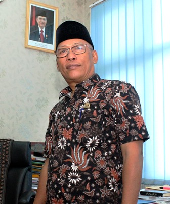 Ketua Dewan Pendidikan Kota Bekasi Ali Fauzi