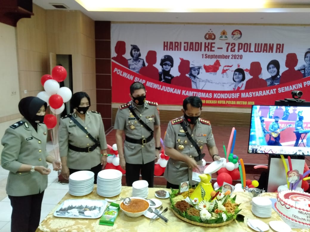 Peringatan Hari Jadi Polwan di mapolres Bekasi Kota