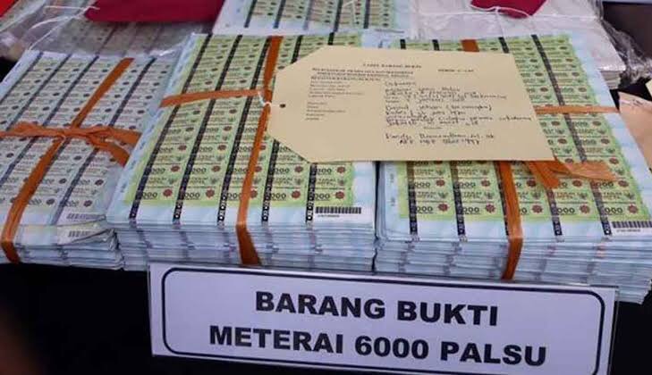 Ilustrasi materai palsu