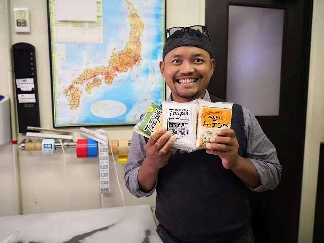 Rustono, pembuat tempe di Jepang