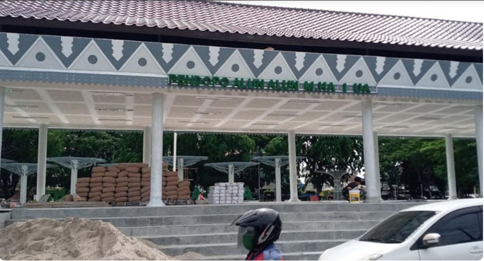 Revitalisasi alun-alun Kota Bekasi