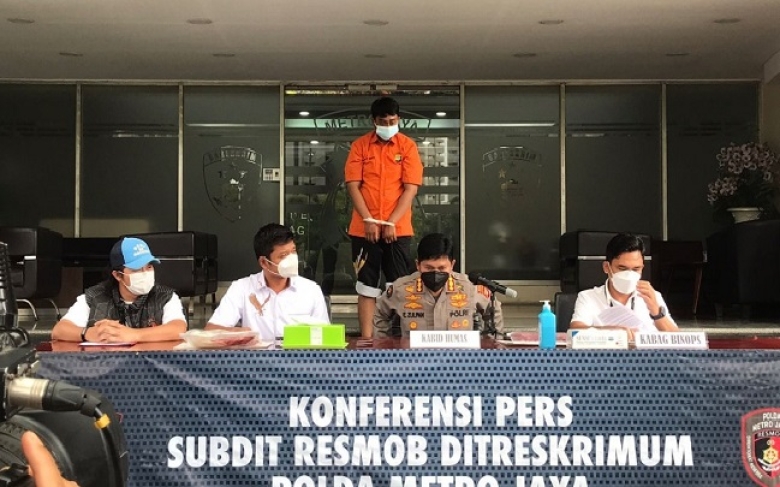 Polda Metro jaya menggelar konferensi pers, pengungkapan pembunuhan berencana di Kota Bekasi