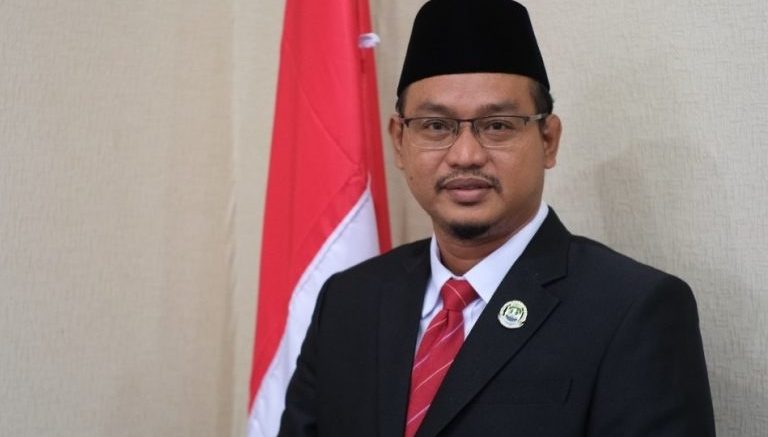 Ketua DPRD Kota Bekasi Sardi Effendi